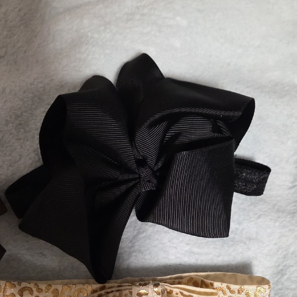 Elegant Kids Bow Headband Set - Black, Brown, White, Leopard - Picture 2 of 6